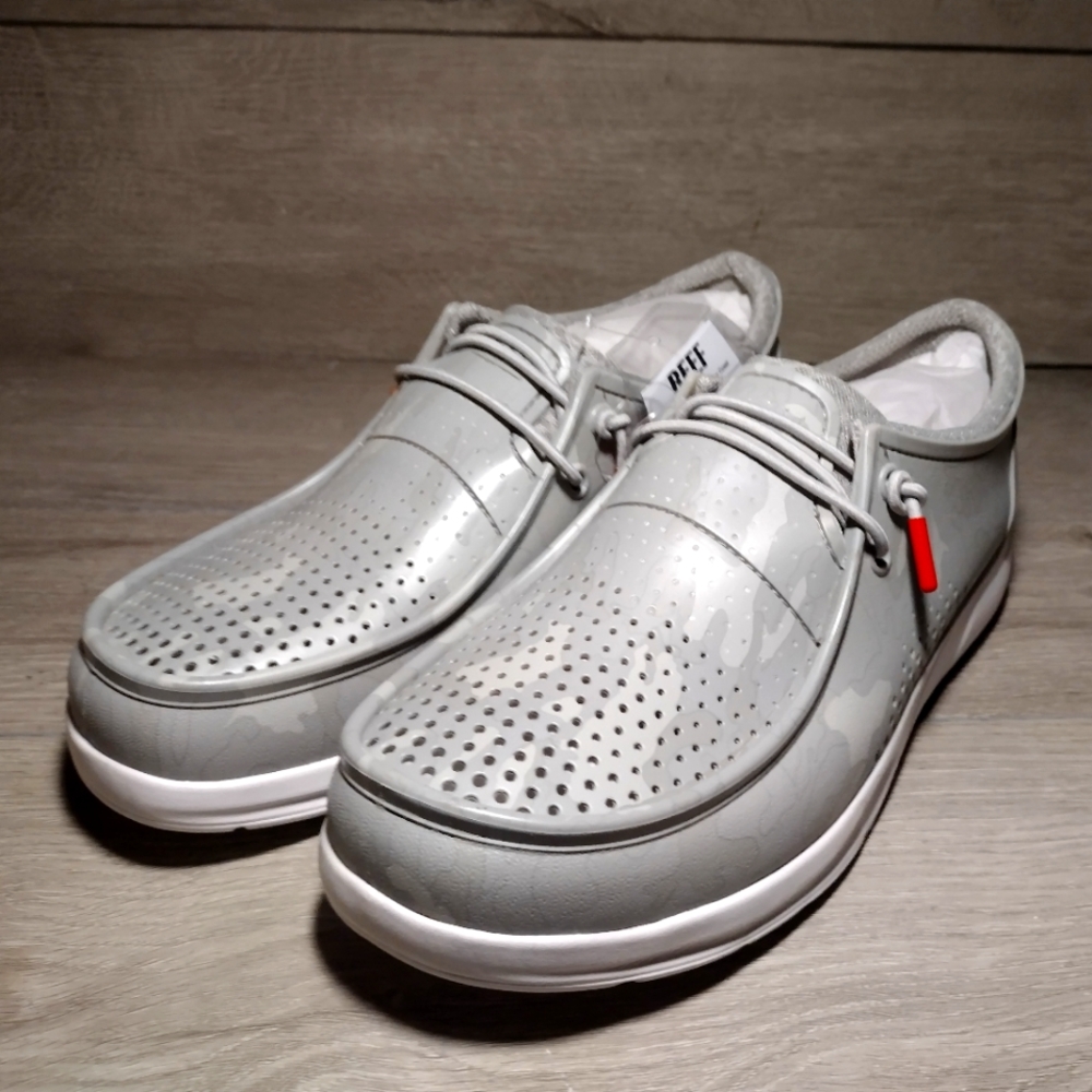 Reef Water Coast Grey Camo Sizes 9 and 11